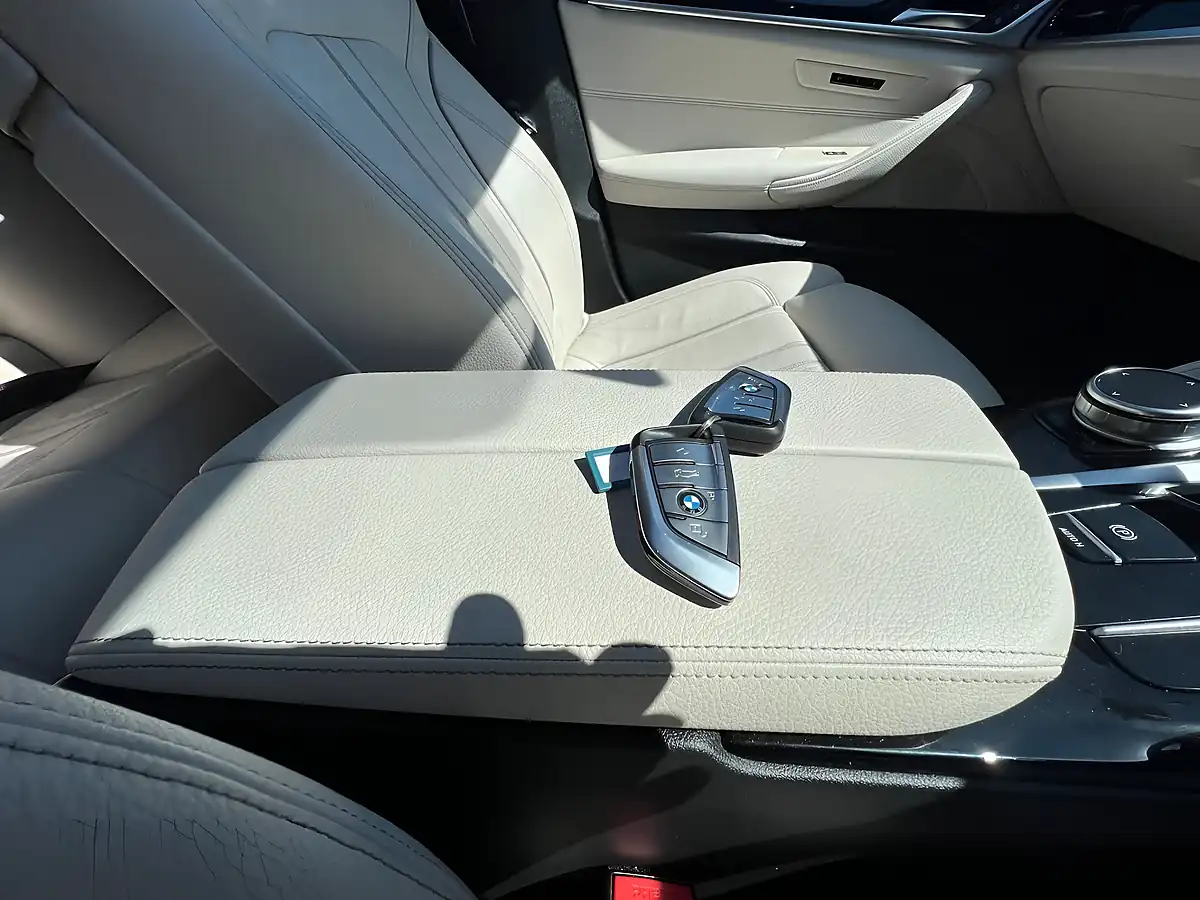 Used 2022 BMW 5 Series M Sport Touring Grey - Interior and Exterior details 19