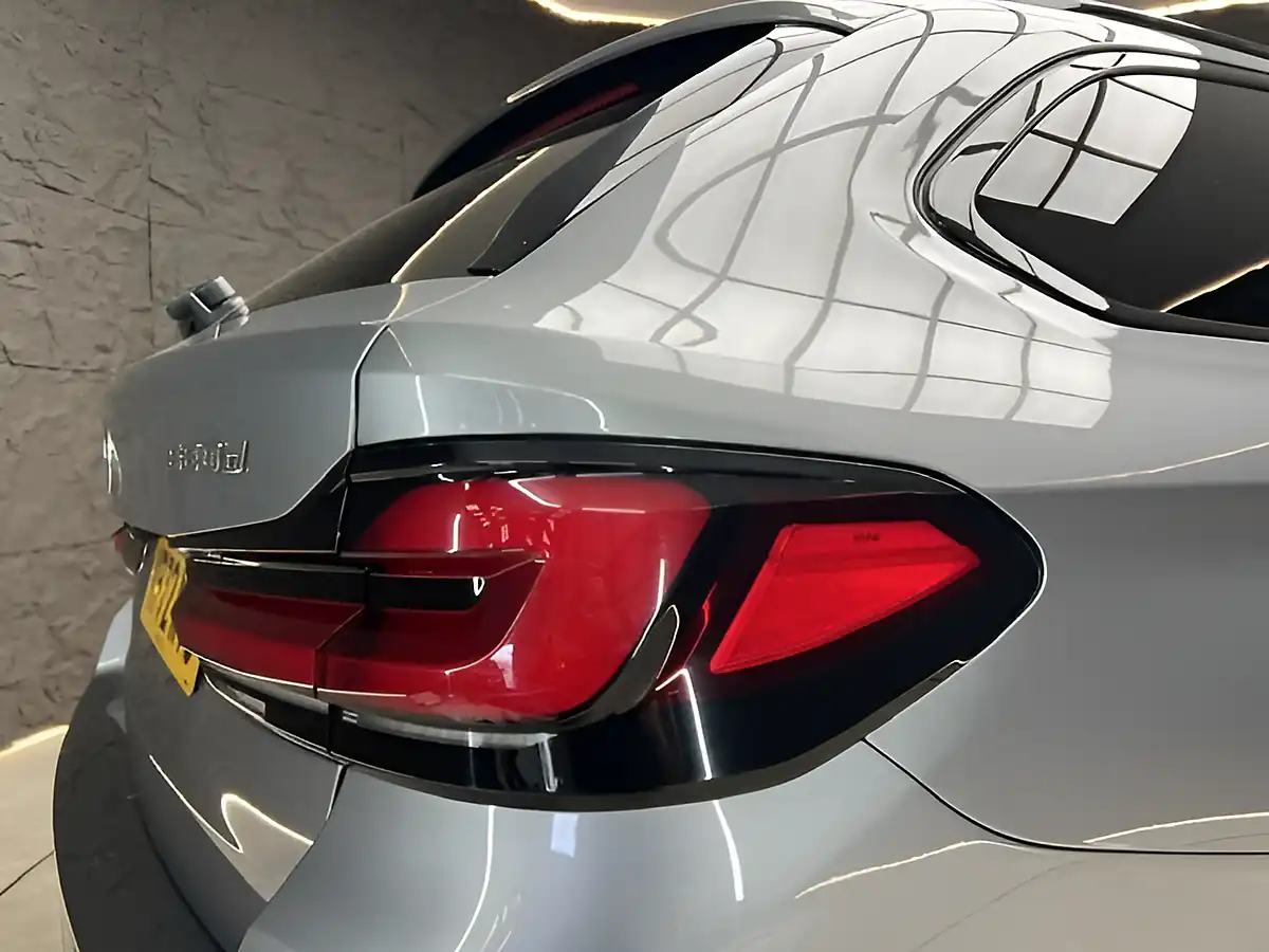 Used 2022 BMW 5 Series M Sport Touring Skyscraper Grey - Interior and Exterior details 13