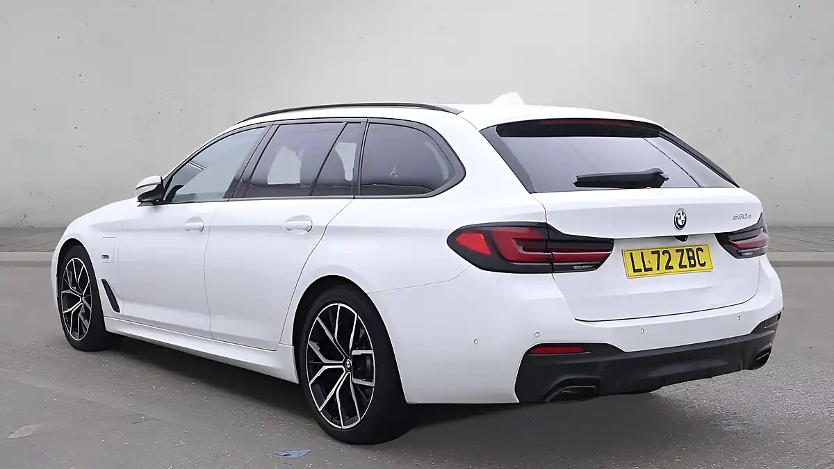Used 2022 BMW 5 Series M Sport Touring White - Interior and Exterior details 3
