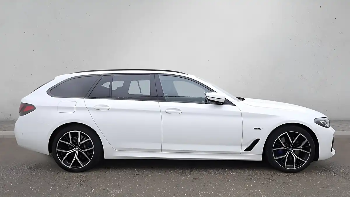 Used 2022 BMW 5 Series M Sport Touring White - Interior and Exterior details 5