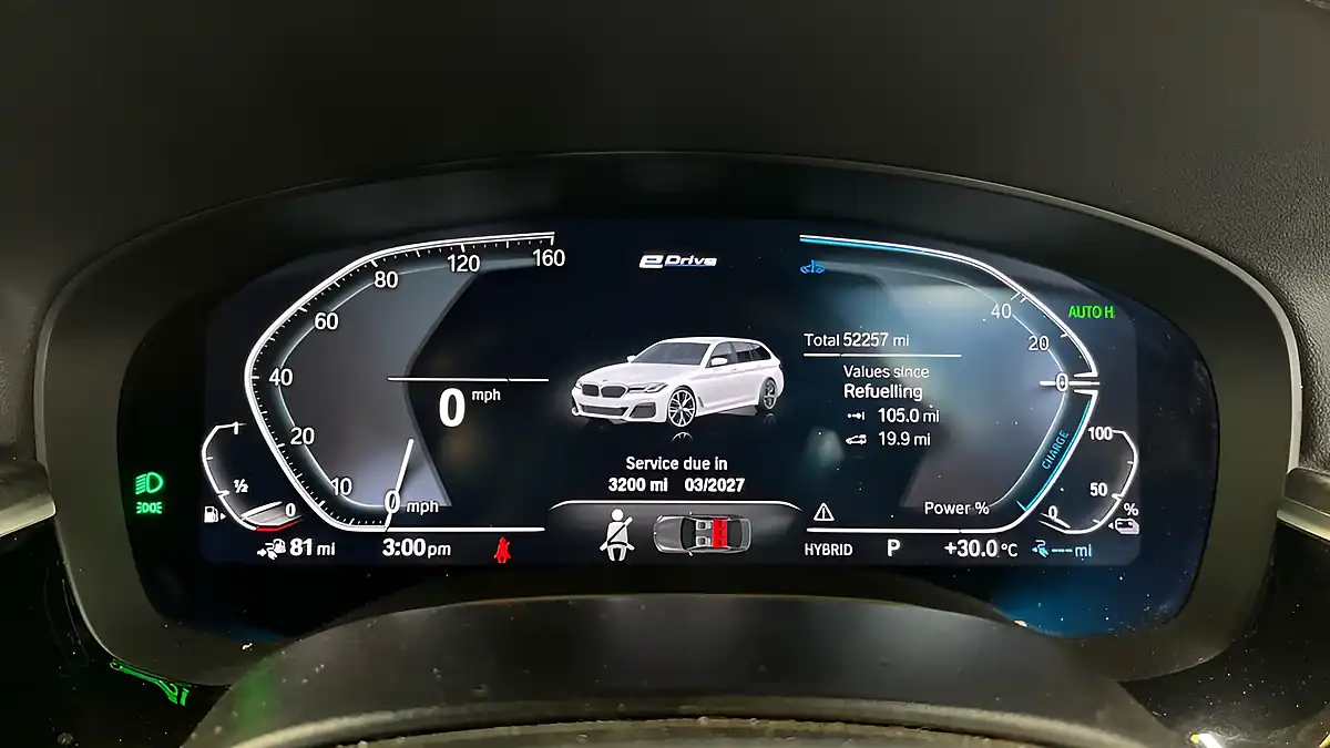 Used 2022 BMW 5 Series M Sport Touring White - Interior and Exterior details 9