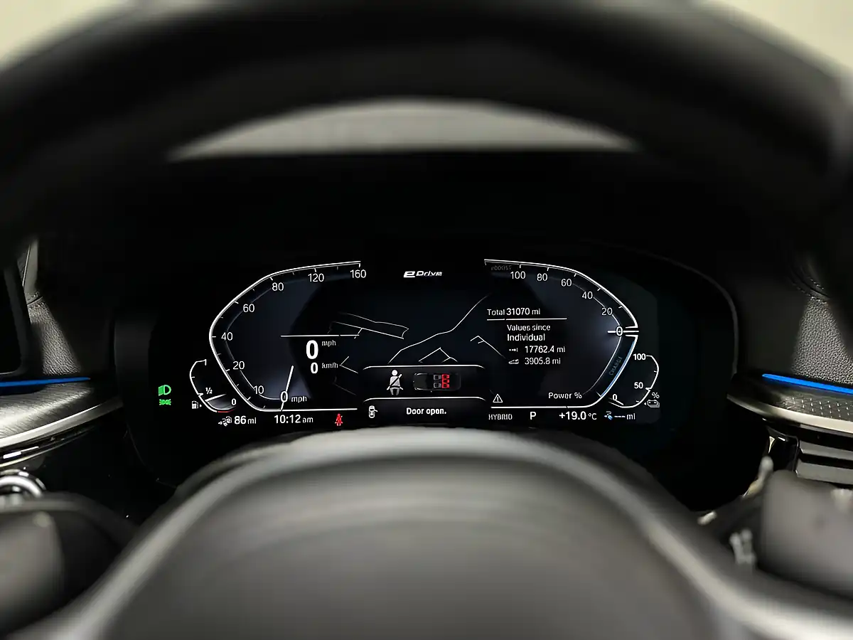 Used 2022 BMW 5 Series M Sport White - Interior and Exterior details 19