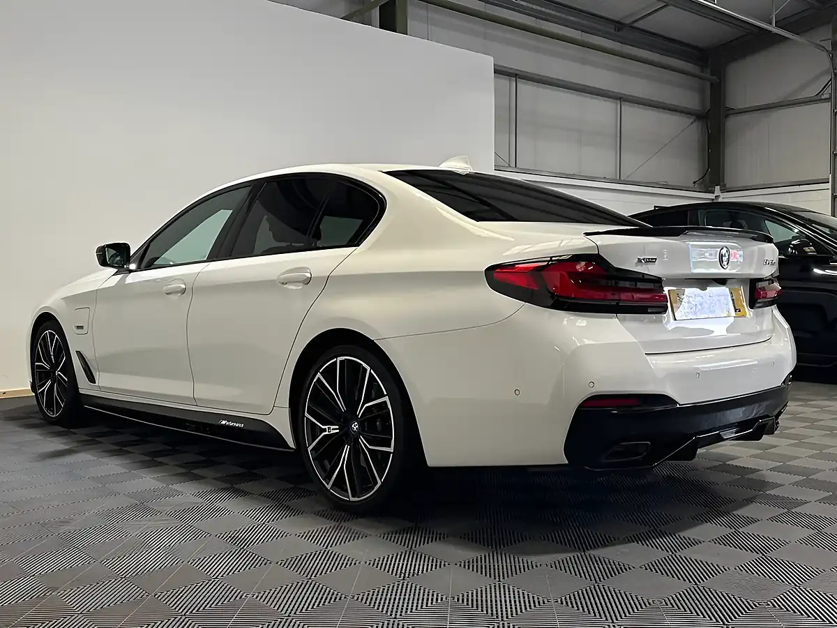 Used 2022 BMW 5 Series M Sport White - Interior and Exterior details 2