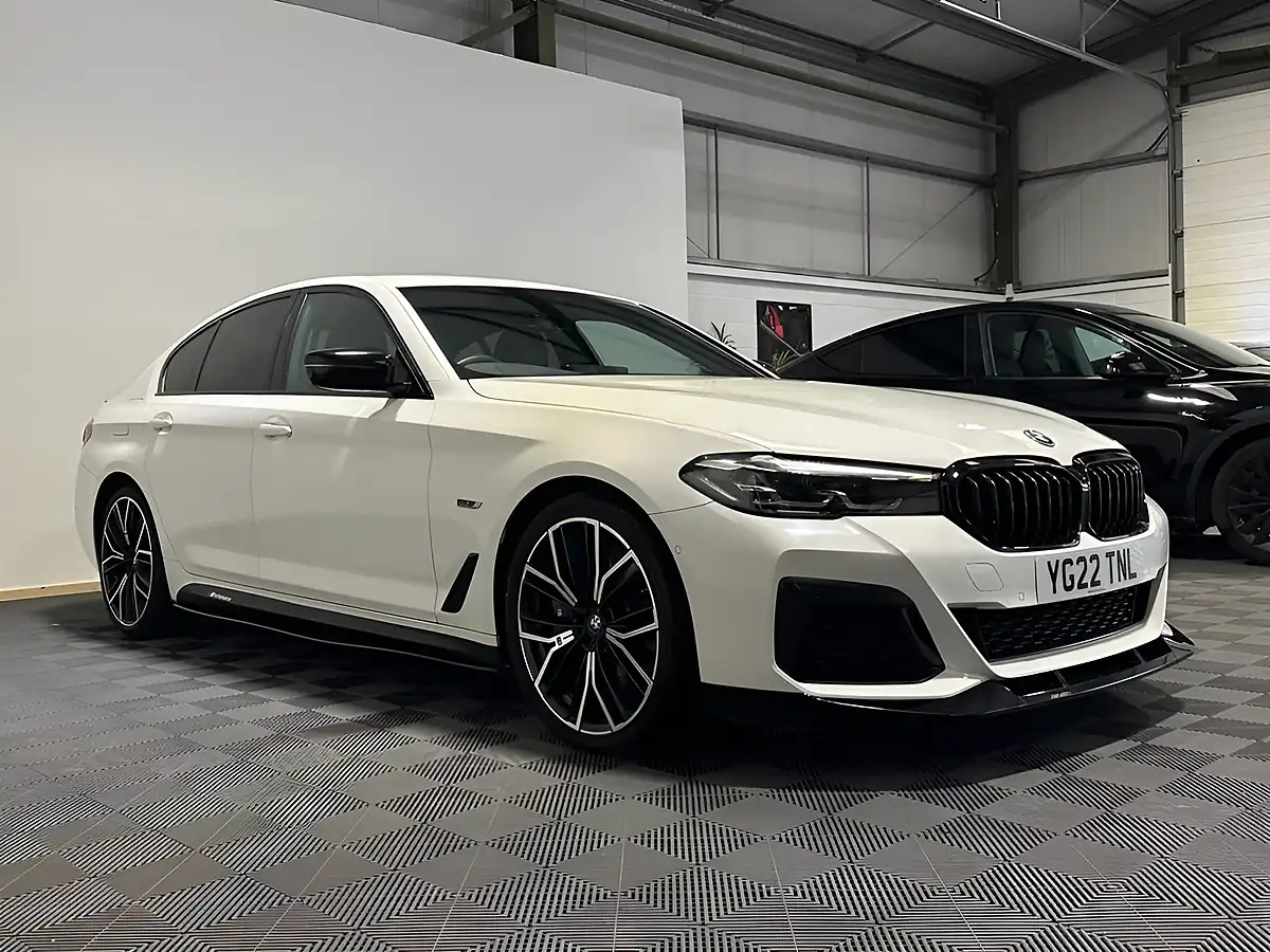 Used 2022 BMW 5 Series M Sport White - Interior and Exterior details 8