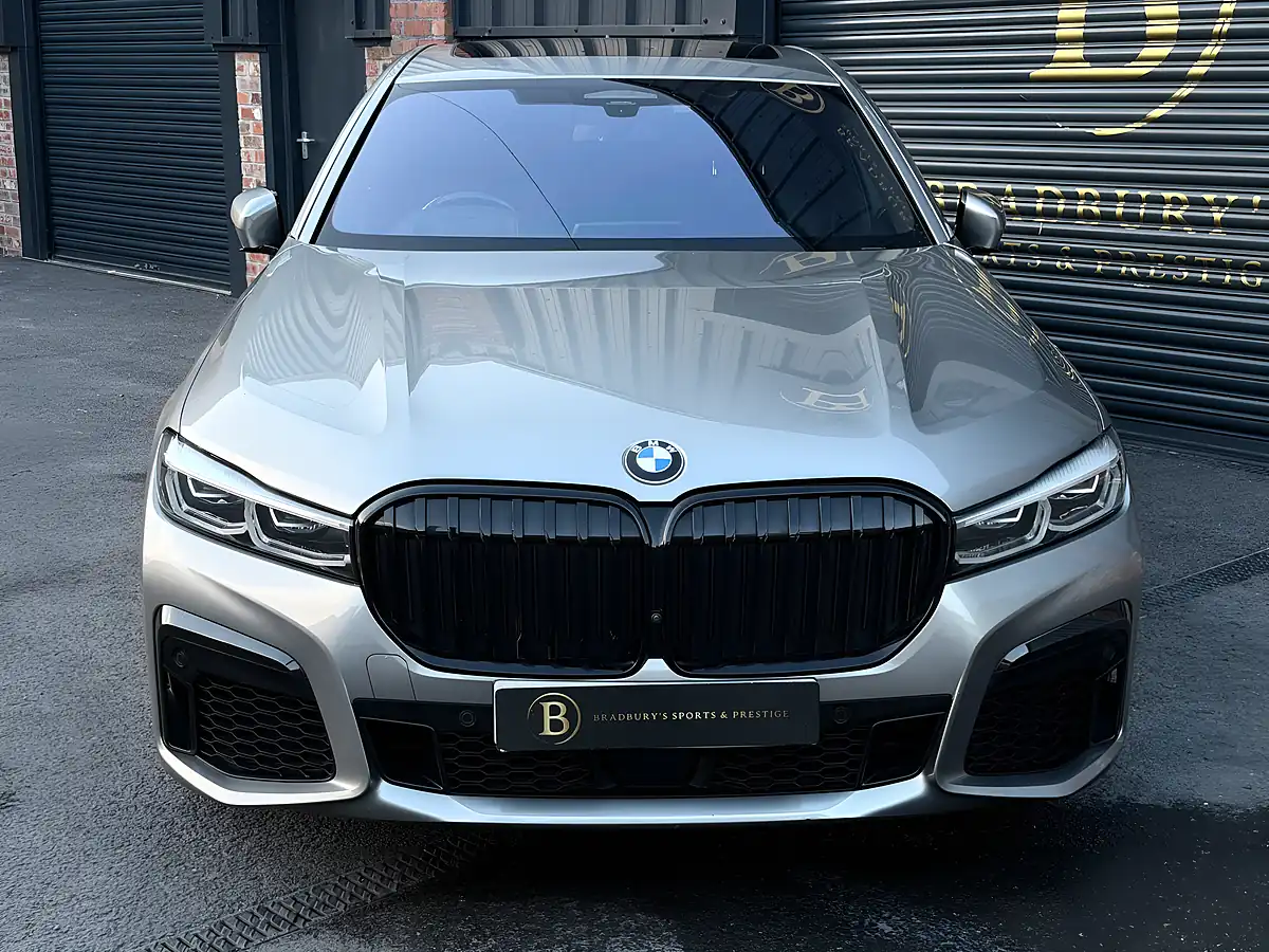 Used 2022 BMW 7 Series M Sport Donnington Grey Metallic - Interior and Exterior details 11
