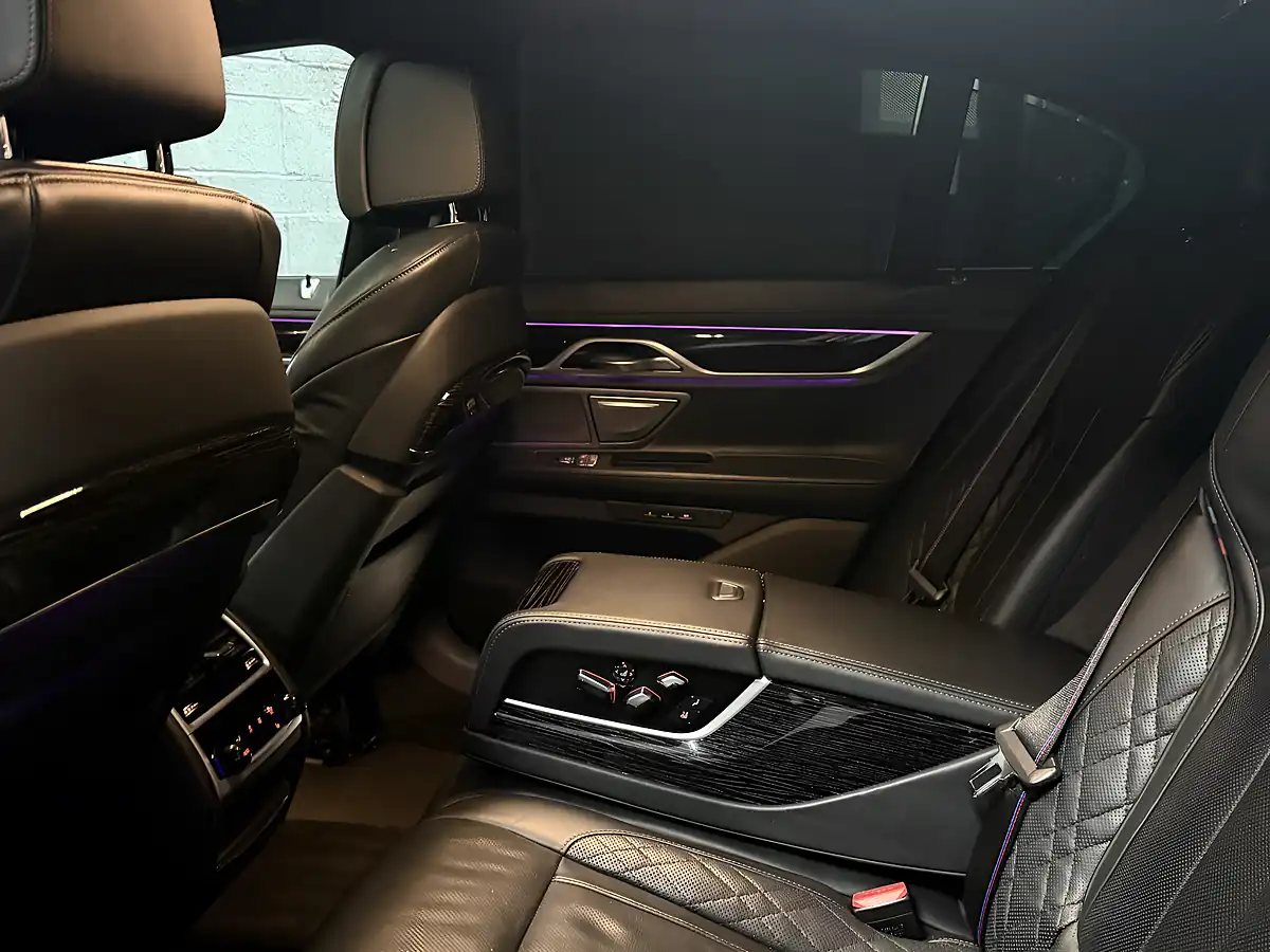 Used 2022 BMW 7 Series M Sport Donnington Grey Metallic - Interior and Exterior details 20