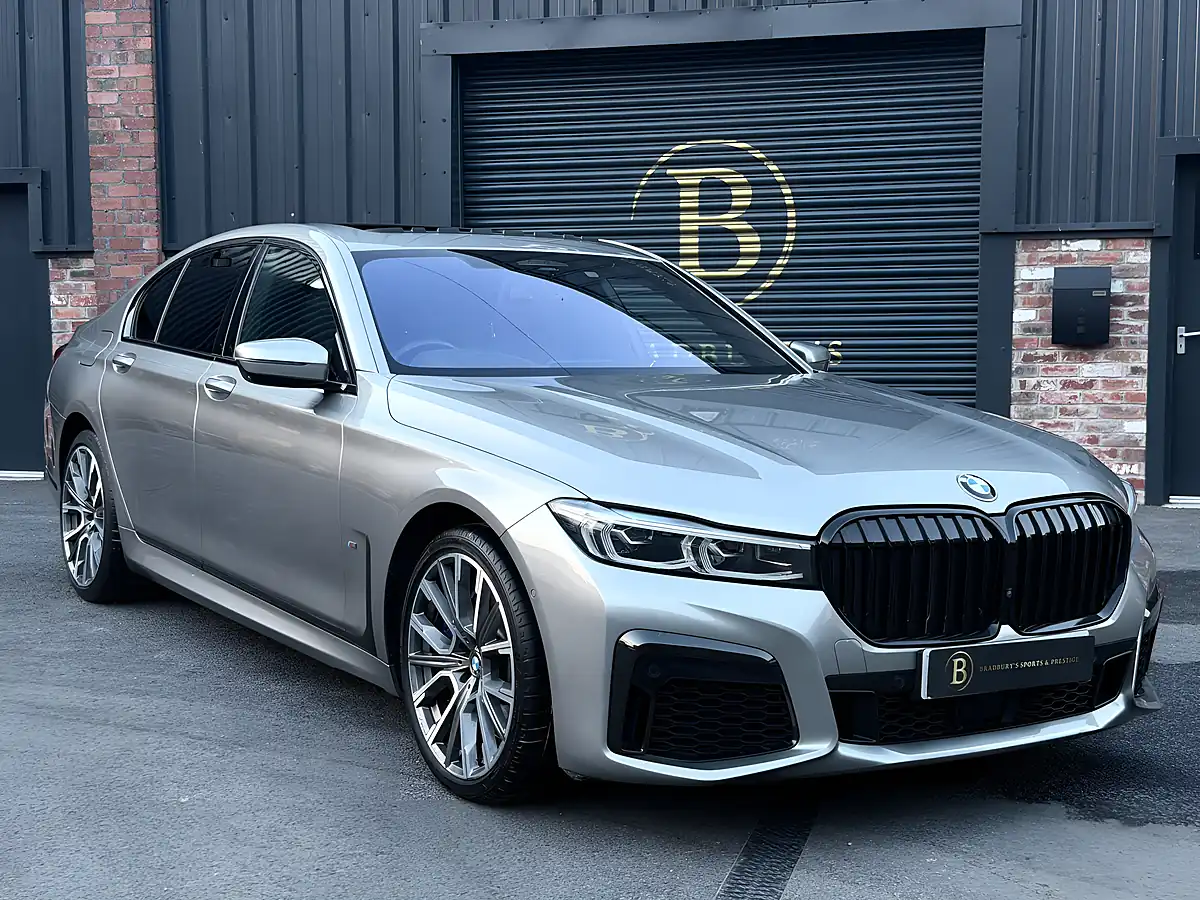 Used 2022 BMW 7 Series M Sport Donnington Grey Metallic - Interior and Exterior details 9