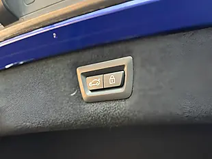 Used 2022 BMW 8 Series M8 Competition Blue - Interior and Exterior details 20
