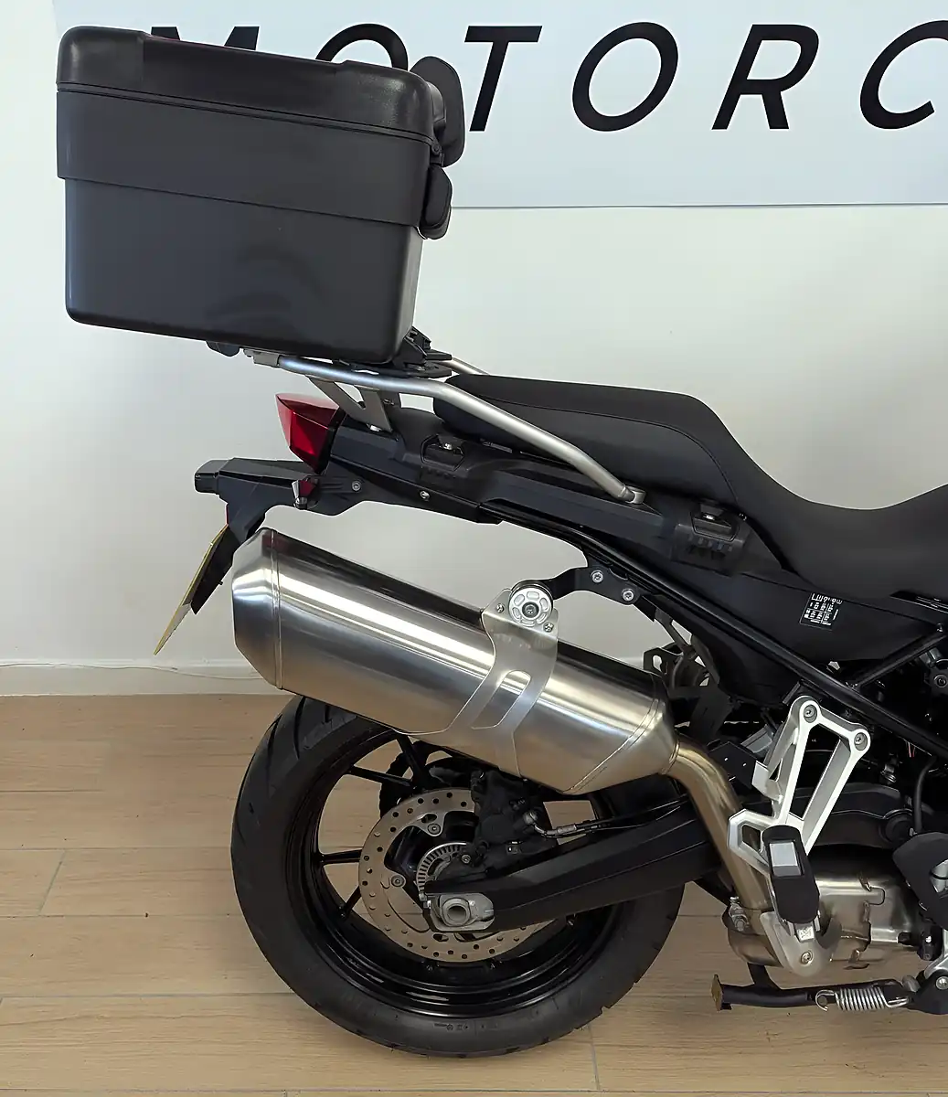 Used 2022 BMW F 750 Gs 750 Ls Black - Interior and Exterior details 17