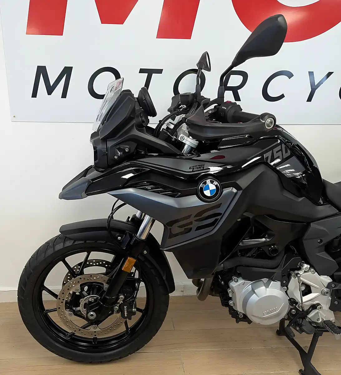 Used 2022 BMW F 750 Gs 750 Ls Black - Interior and Exterior details 9
