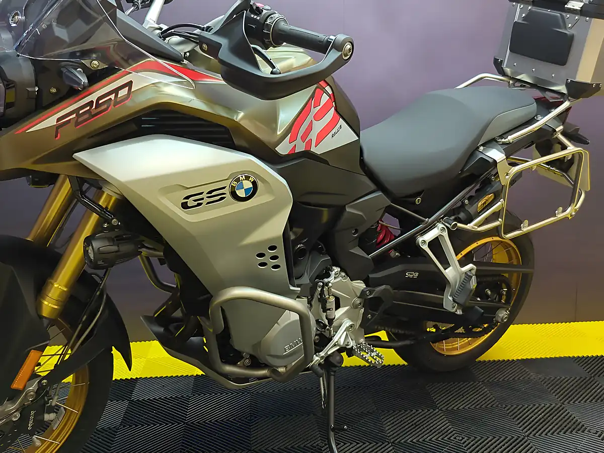 Used 2022 BMW F 850 Gs Adventure Te Rallye Bronze - Interior and Exterior details 11