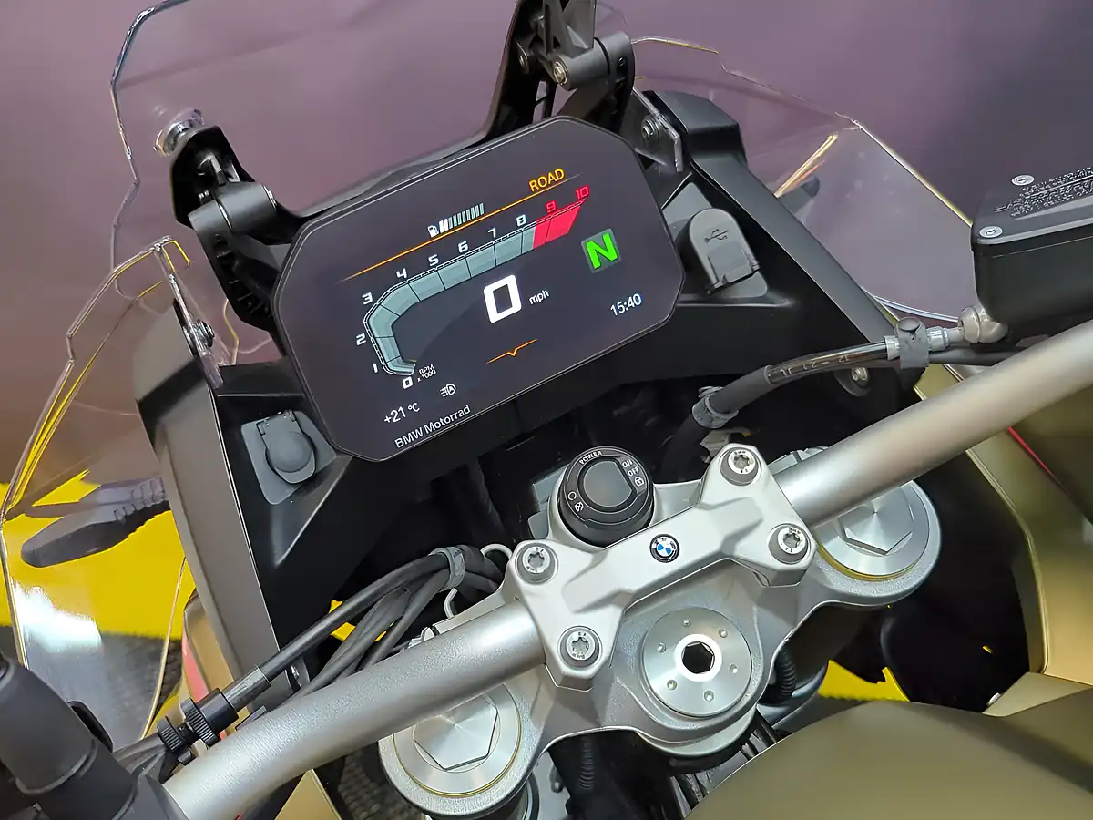 Used 2022 BMW F 850 Gs Adventure Te Rallye Bronze - Interior and Exterior details 14