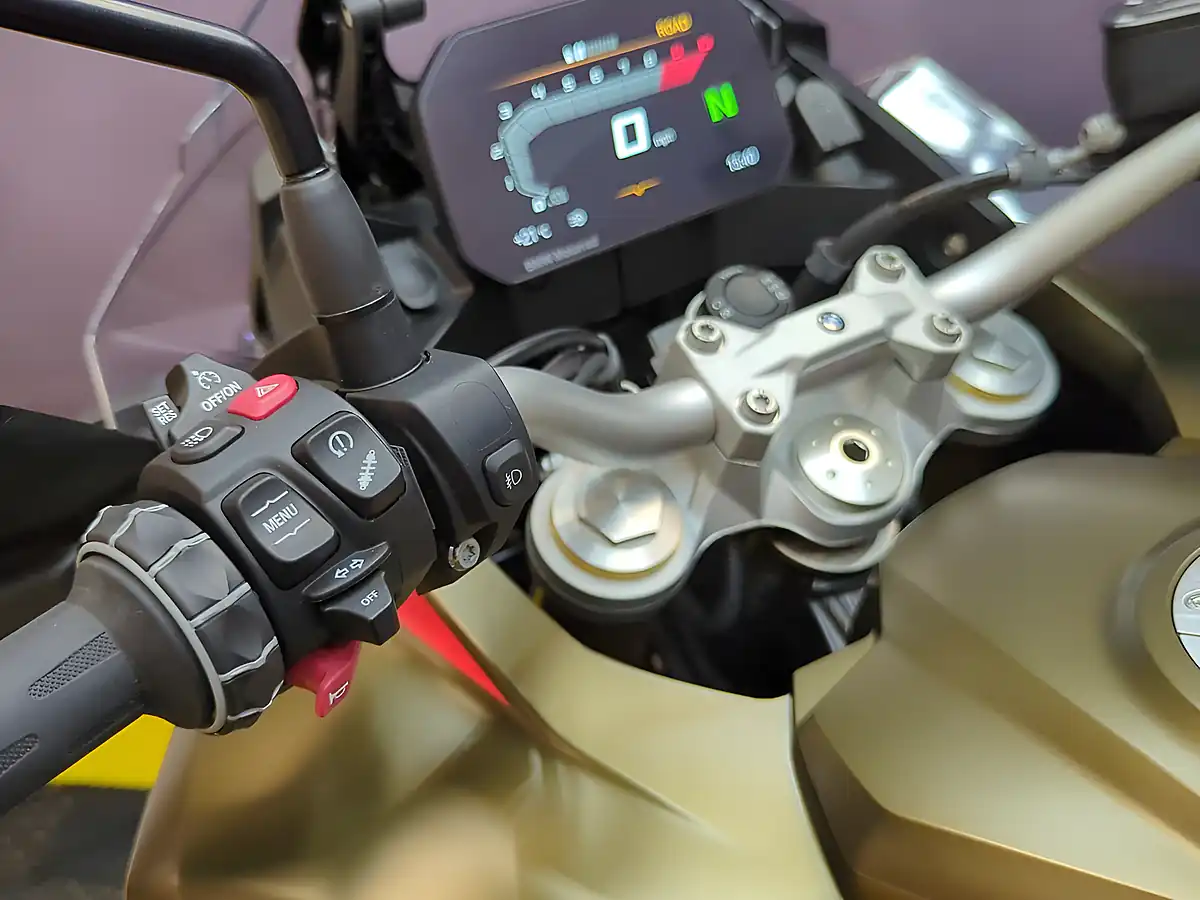 Used 2022 BMW F 850 Gs Adventure Te Rallye Bronze - Interior and Exterior details 15