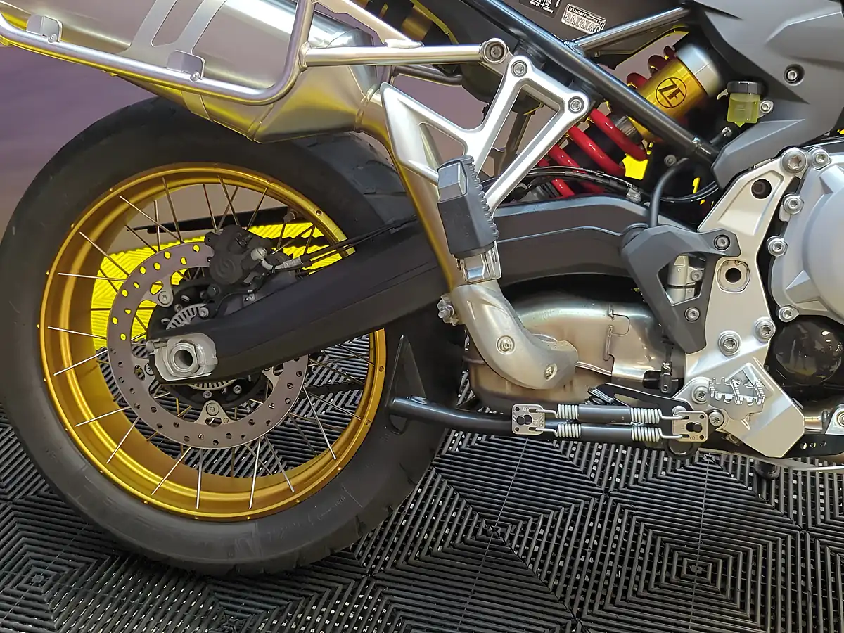 Used 2022 BMW F 850 Gs Adventure Te Rallye Bronze - Interior and Exterior details 18