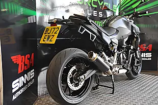 Used 2022 BMW F900R Blue - Interior and Exterior details 12