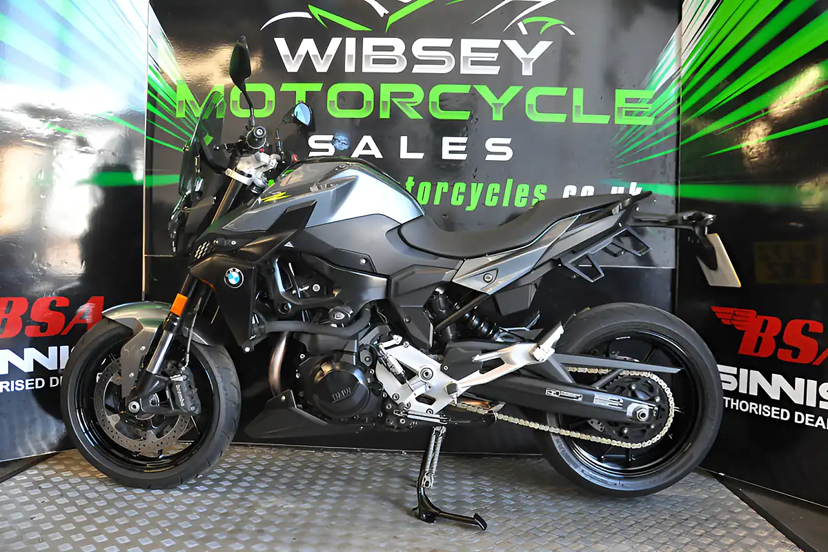 Used 2022 BMW F900R Blue - Interior and Exterior details 4