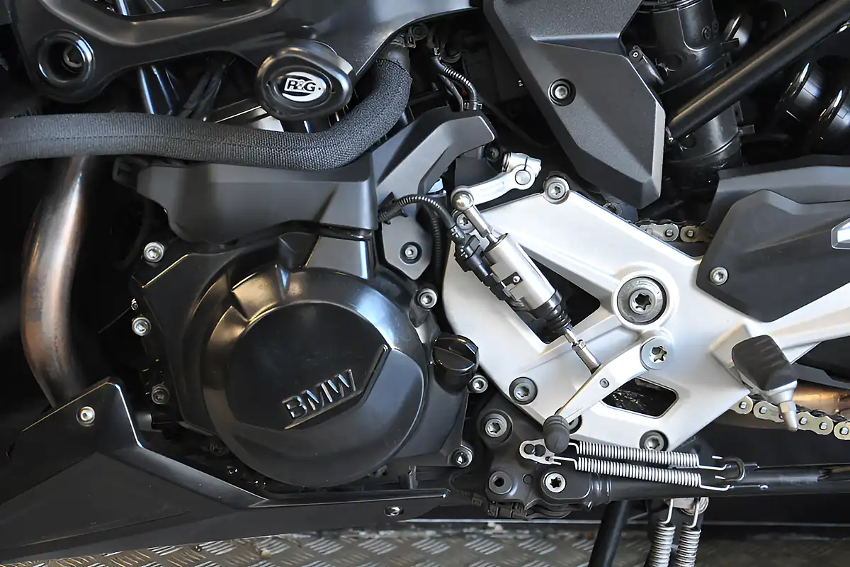 Used 2022 BMW F900R Blue - Interior and Exterior details 7