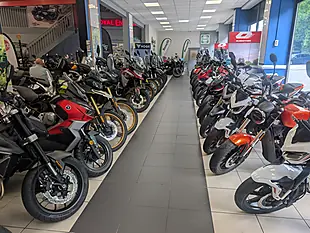Used 2022 BMW G 310 R Standard White, Red and Blue - Interior and Exterior details 12