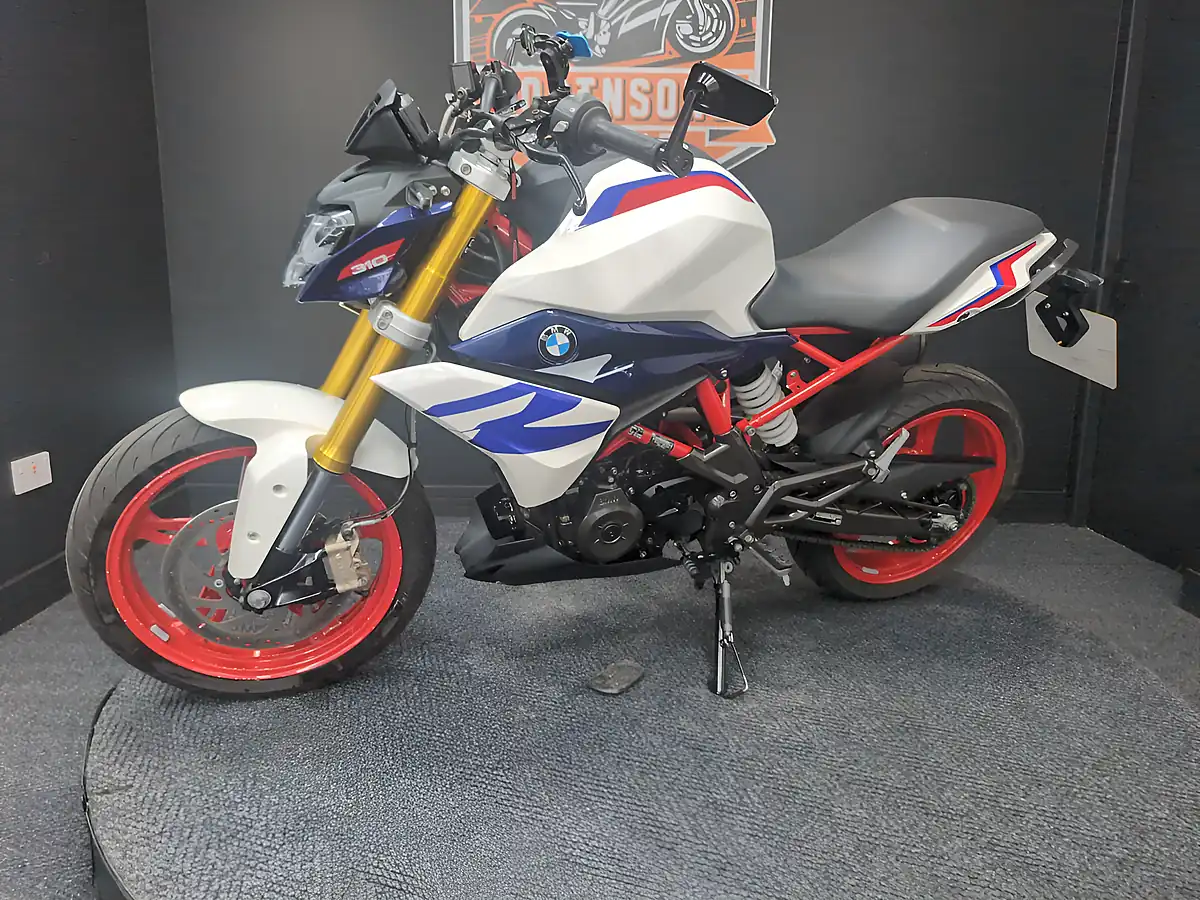 Used 2022 BMW G 310 R Standard White, Red and Blue - Interior and Exterior details 5