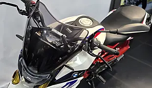 Used 2022 BMW G 310 R Tricolour White/Red/Blue - Interior and Exterior details 4