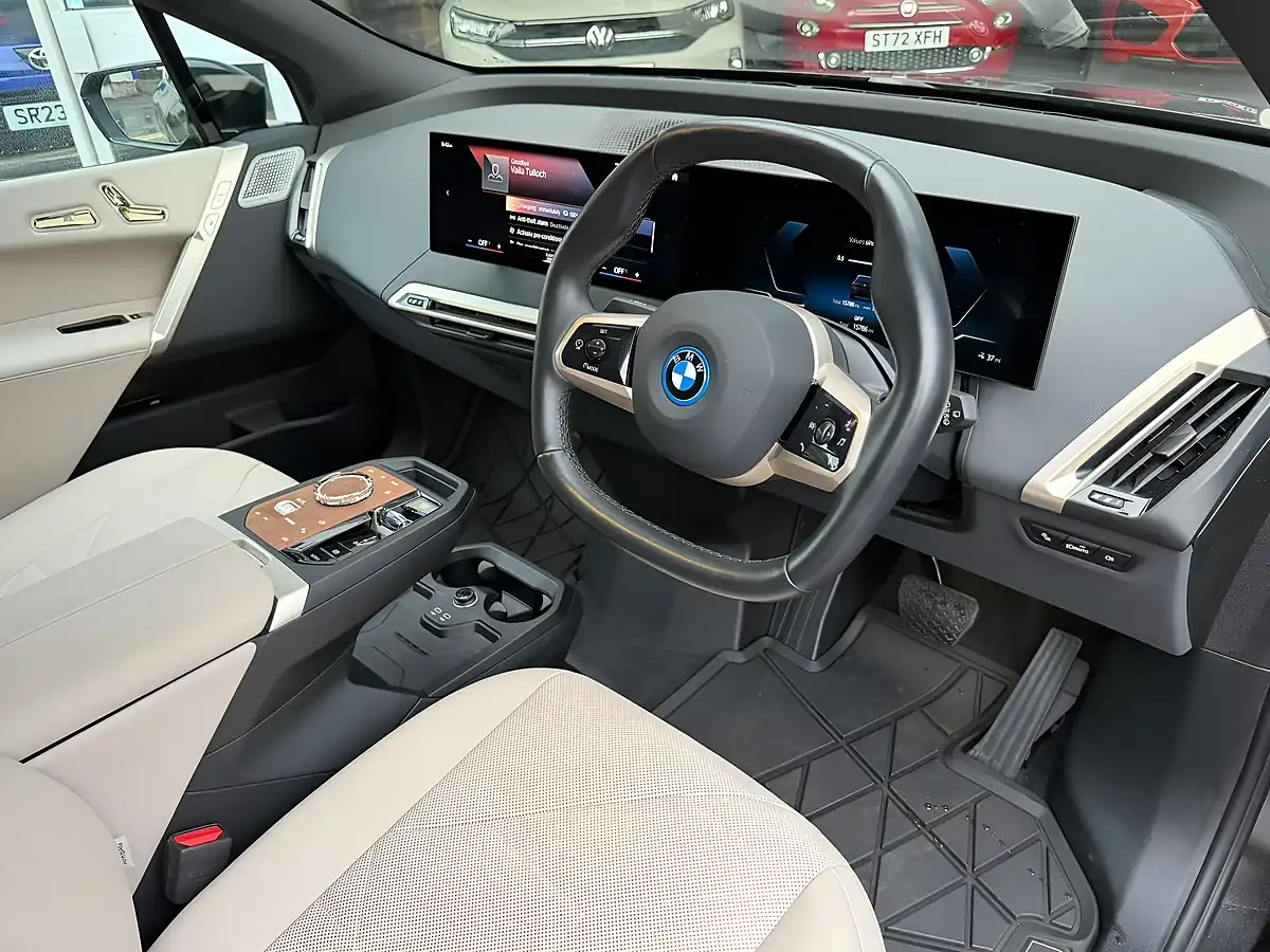 Used 2022 BMW Ix M Sport Black - Interior and Exterior details 12