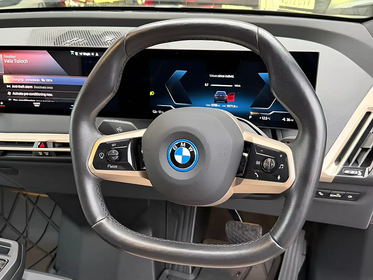 Used 2022 BMW Ix M Sport Black - Interior and Exterior details 19