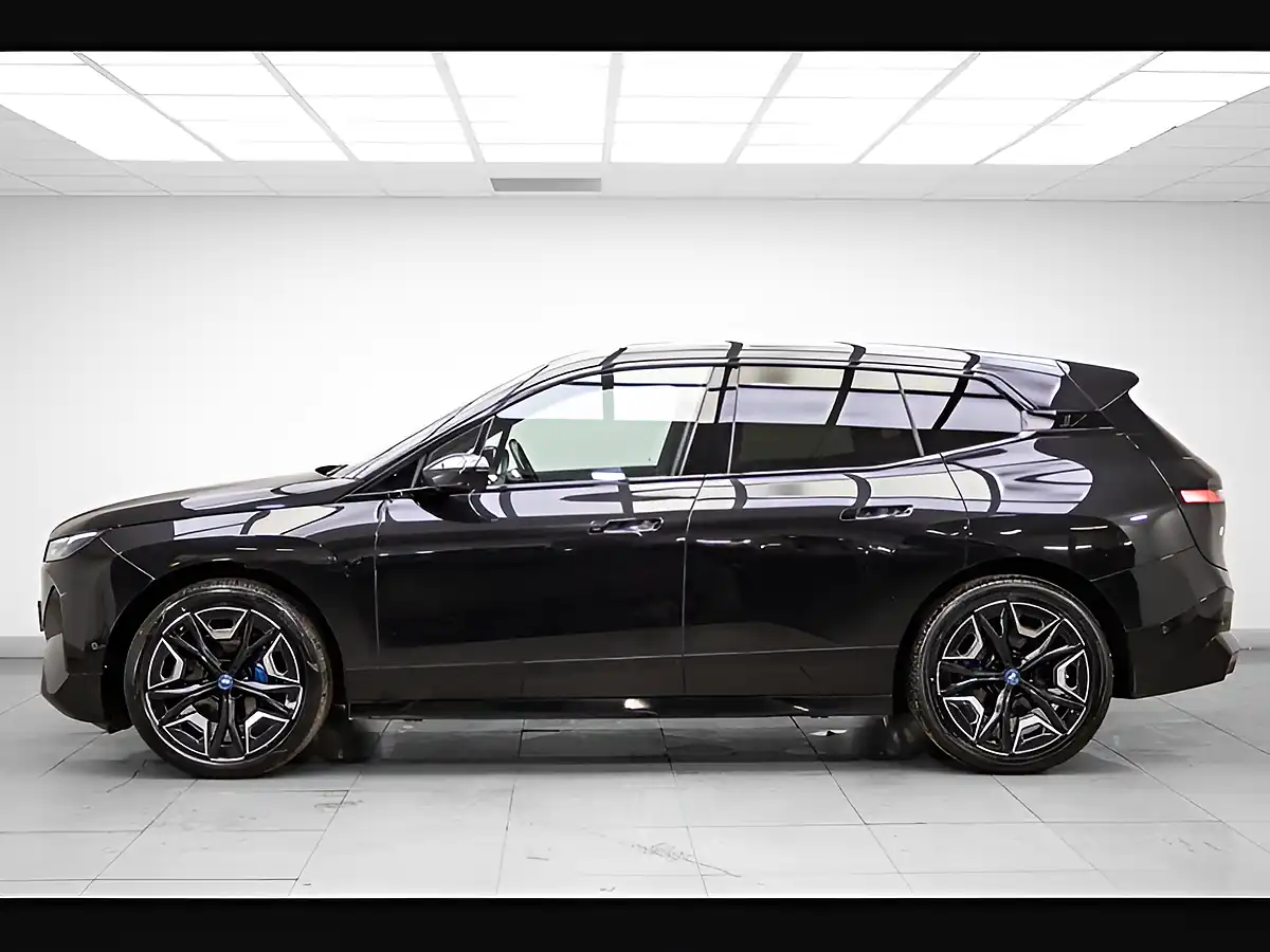 Used 2022 BMW Ix M Sport Black - Interior and Exterior details 2