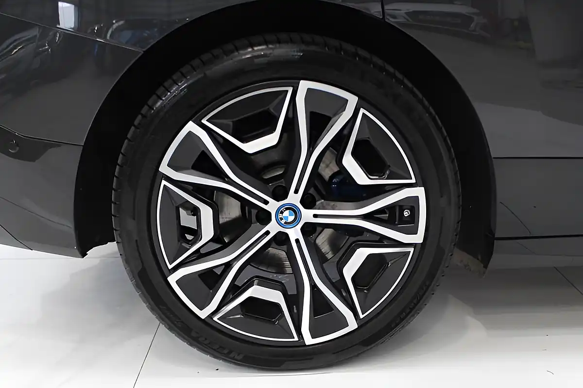 Used 2022 BMW Ix M Sport Grey - Interior and Exterior details 13