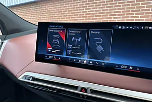 Used 2022 BMW Ix M60 White - Interior and Exterior details 11