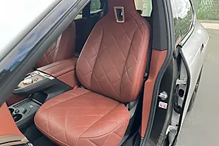 Used 2022 BMW Ix M60 White - Interior and Exterior details 7