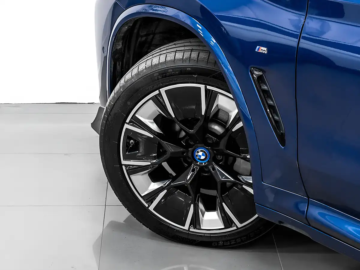 Used 2022 BMW iX3 M Sport Pro Phytonic Blue - Interior and Exterior details 10