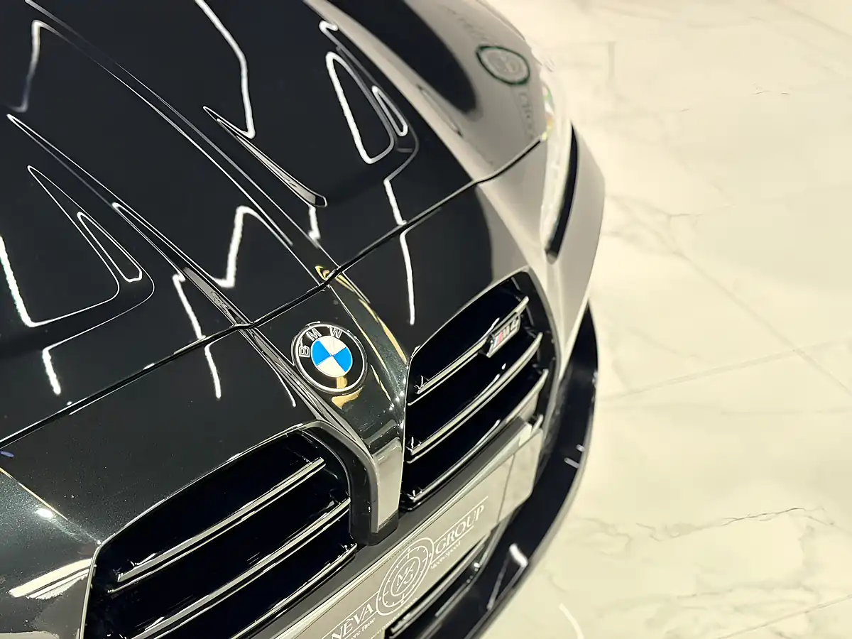 Used 2022 BMW M4 Competition Black - Interior and Exterior details 11