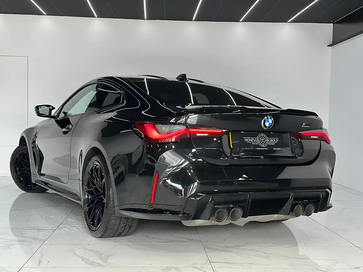 Used 2022 BMW M4 Competition Black - Interior and Exterior details 6
