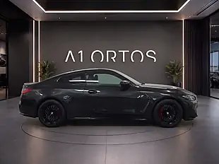 Used 2022 BMW M4 Competition Black Sapphire Metallic - Interior and Exterior details 9