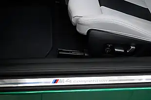 Used 2022 BMW M4 Competition Green - Interior and Exterior details 16