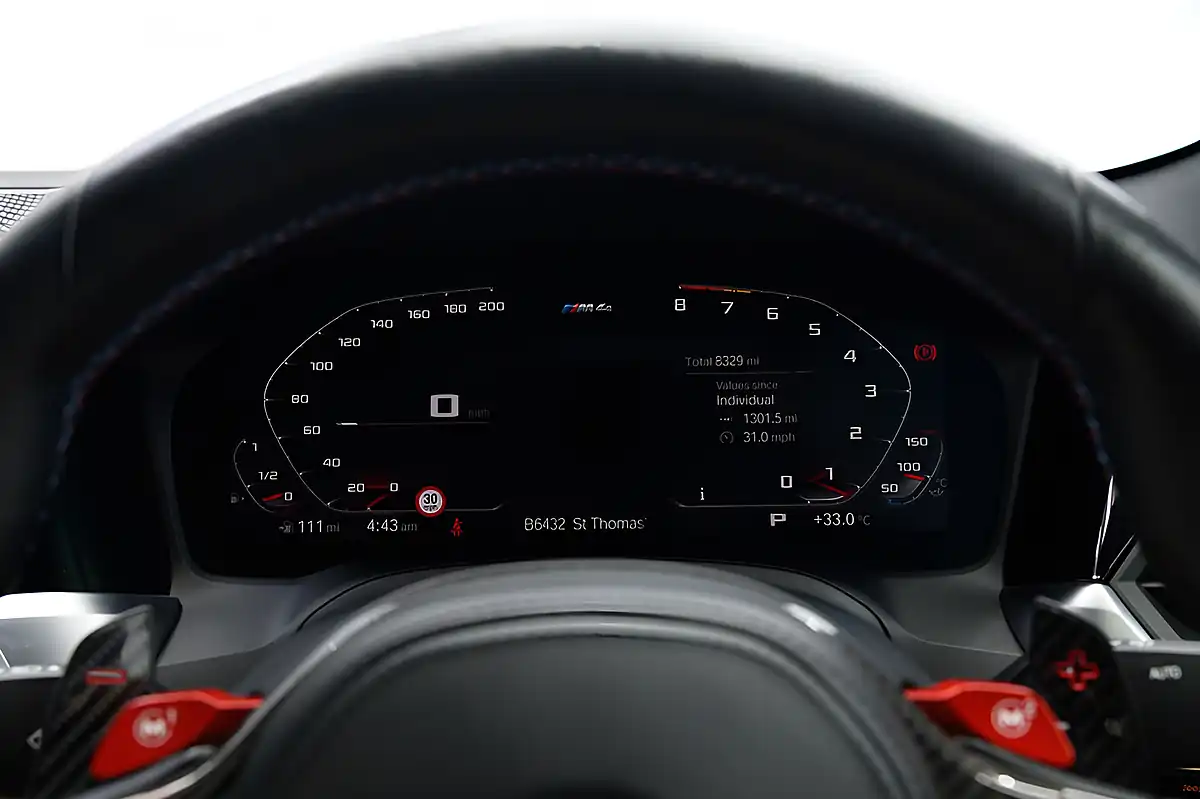 Used 2022 BMW M4 Competition Green - Interior and Exterior details 18