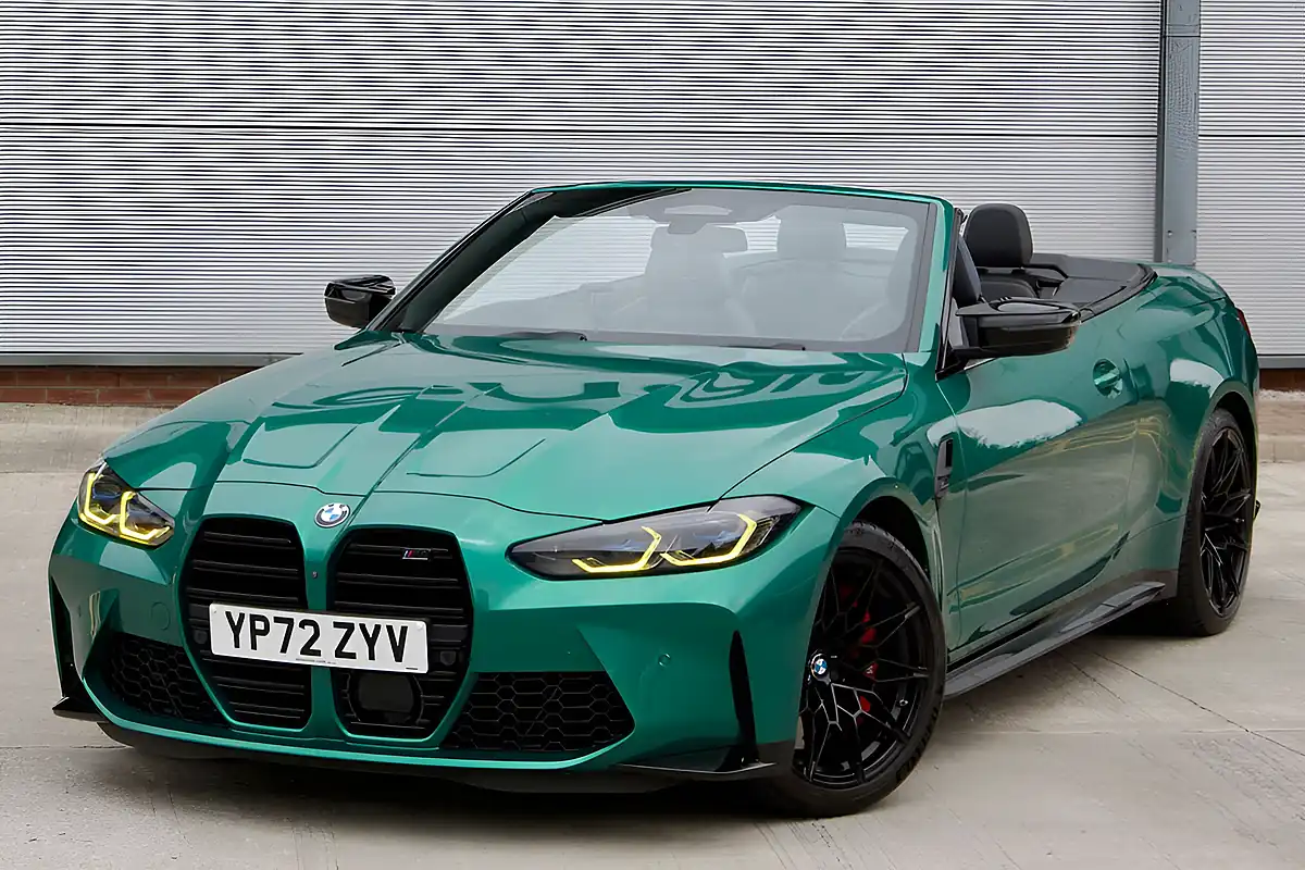 Used 2022 BMW M4 Competition Green - Interior and Exterior details 15