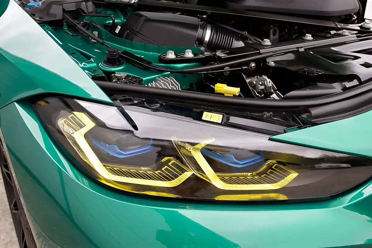 Used 2022 BMW M4 Competition Green - Interior and Exterior details 19
