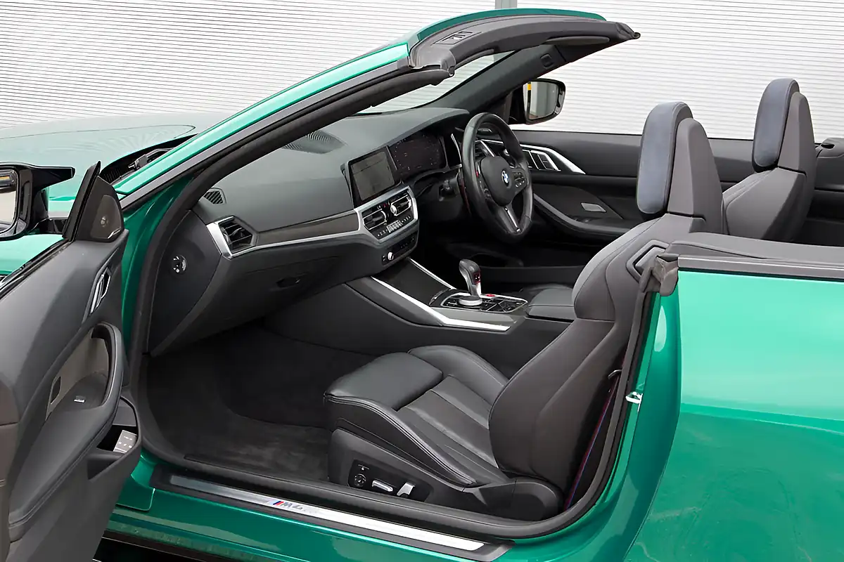 Used 2022 BMW M4 Competition Green - Interior and Exterior details 4
