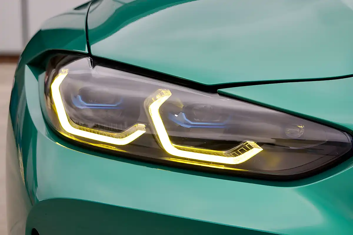 Used 2022 BMW M4 Competition Green - Interior and Exterior details 9