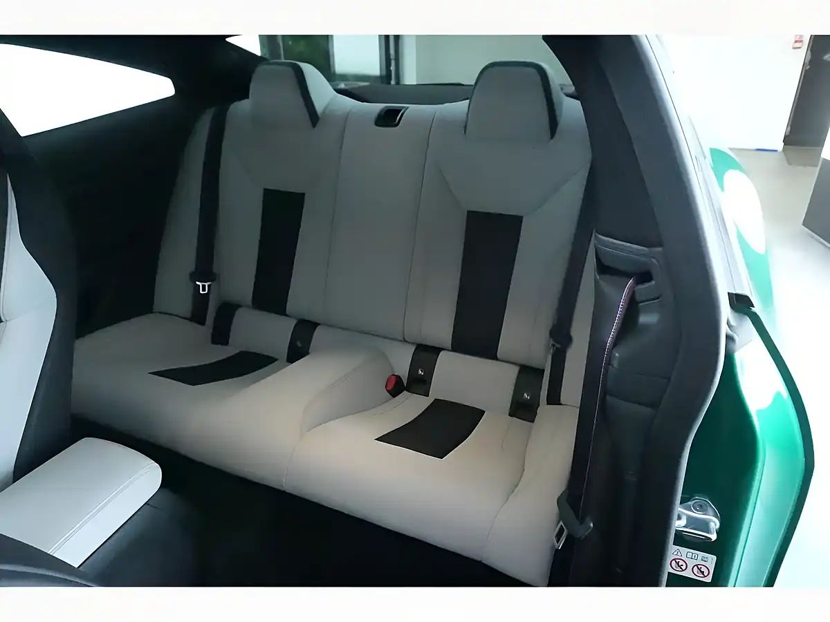 Used 2022 BMW M4 Competition Green - Interior and Exterior details 14