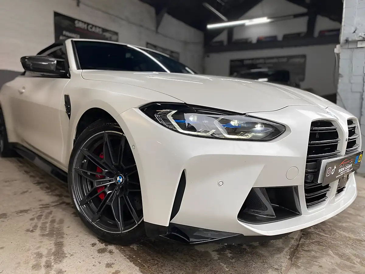 Used 2022 BMW M4 Competition White - Interior and Exterior details 5
