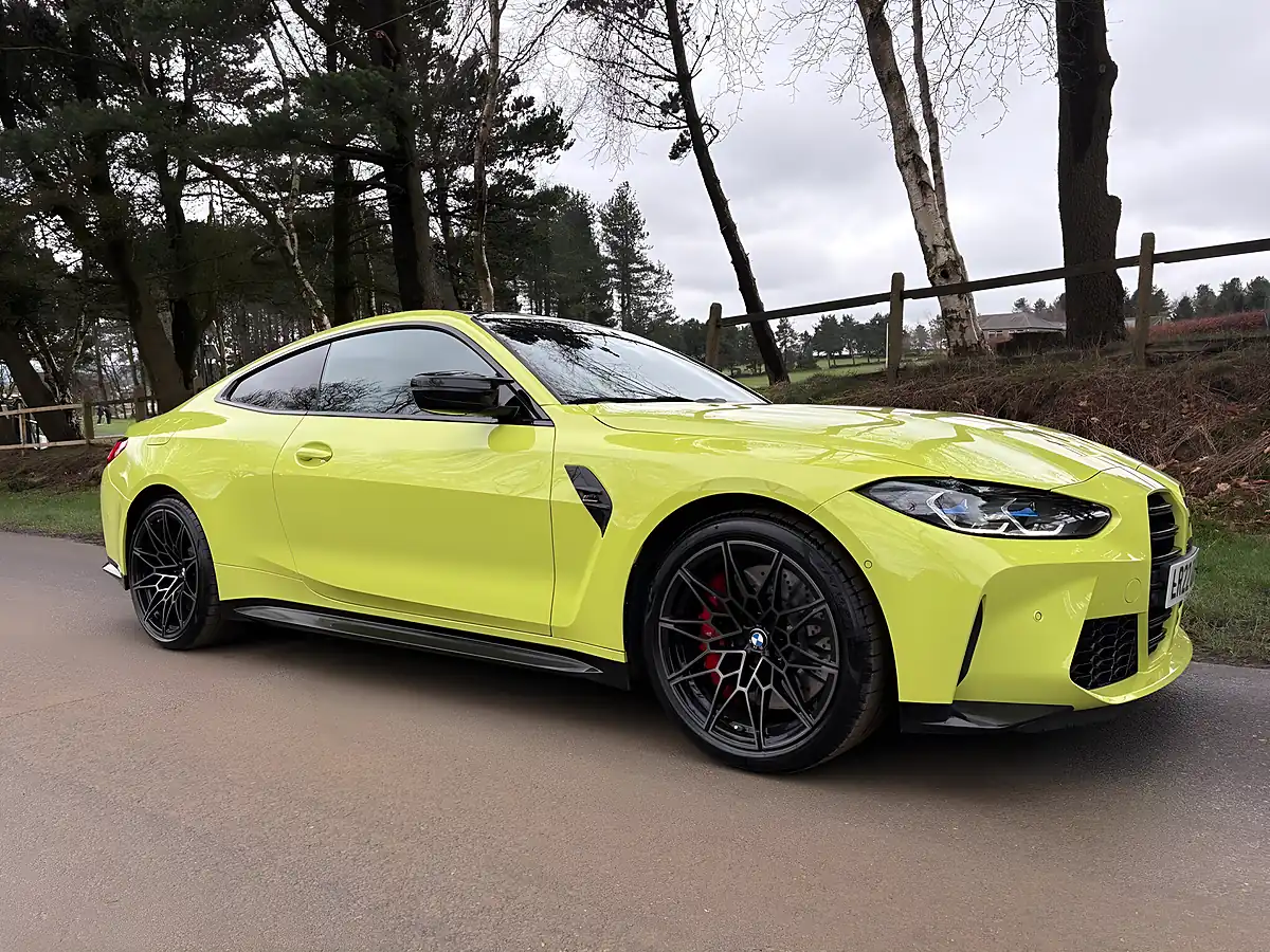 Used 2022 BMW M4 Competition Yellow - Interior and Exterior details 11