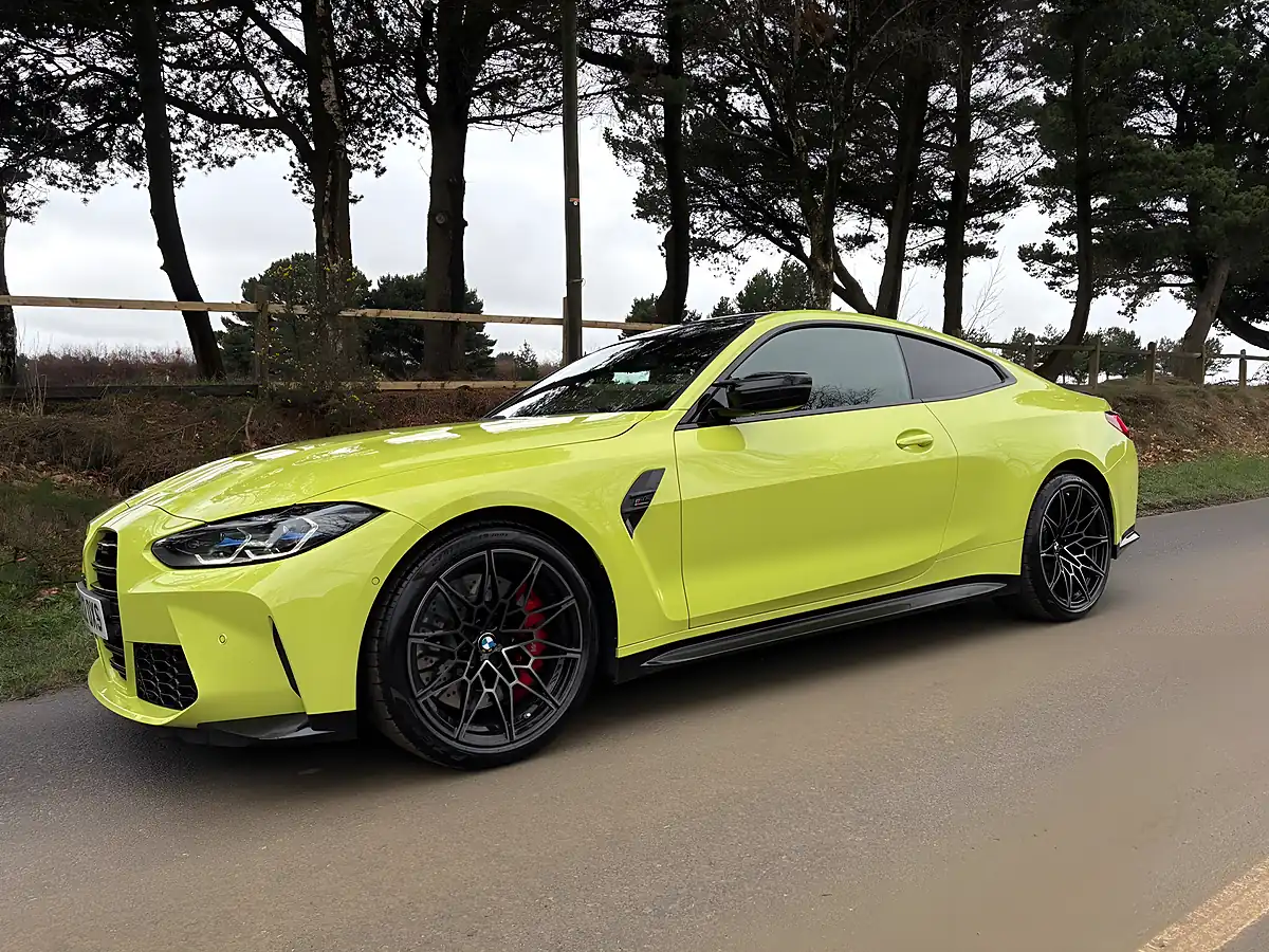 Used 2022 BMW M4 Competition Yellow - Interior and Exterior details 19