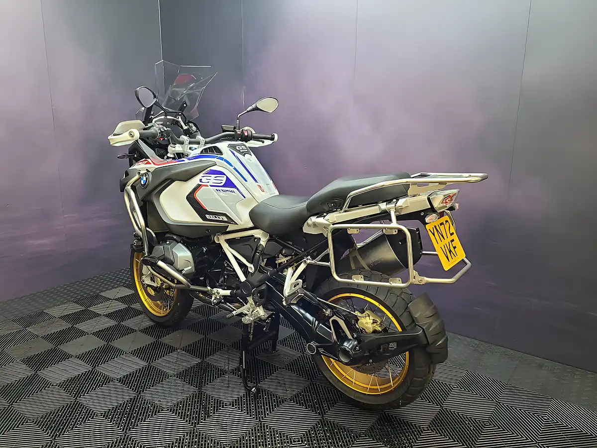 Used 2022 BMW R 1250 Gs Adventure Rallye Te Multi-Colour - Interior and Exterior details 14