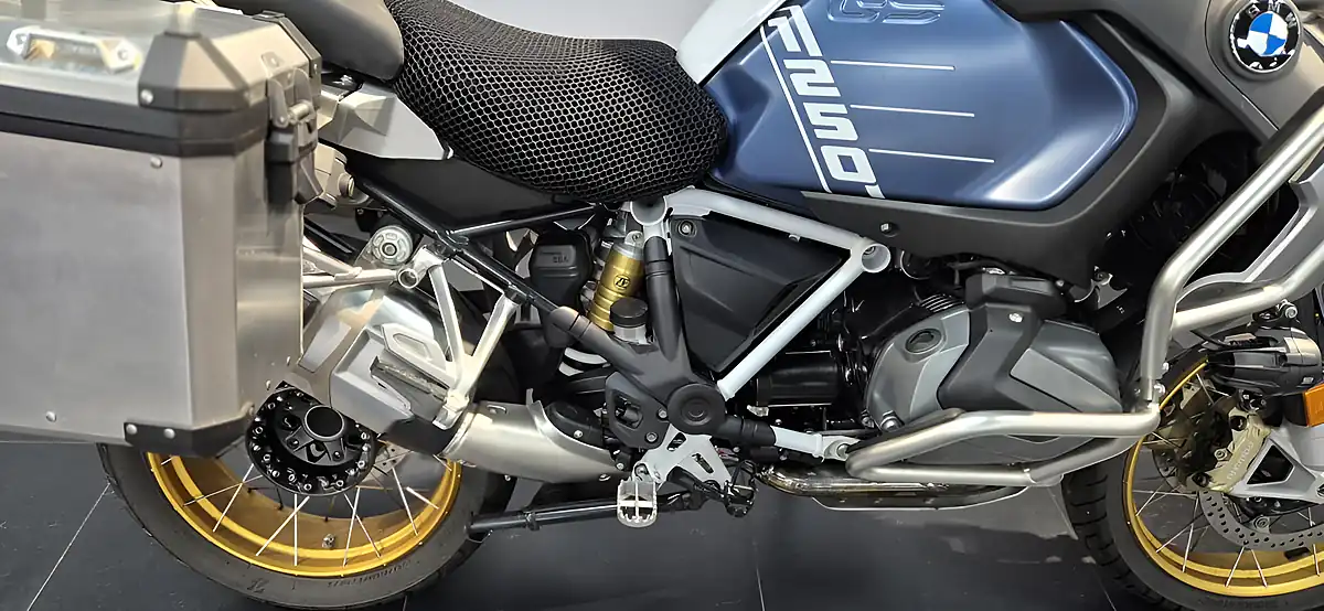 Used 2022 BMW R 1250 Gs Adventure Trophy Te - Interior and Exterior details 4