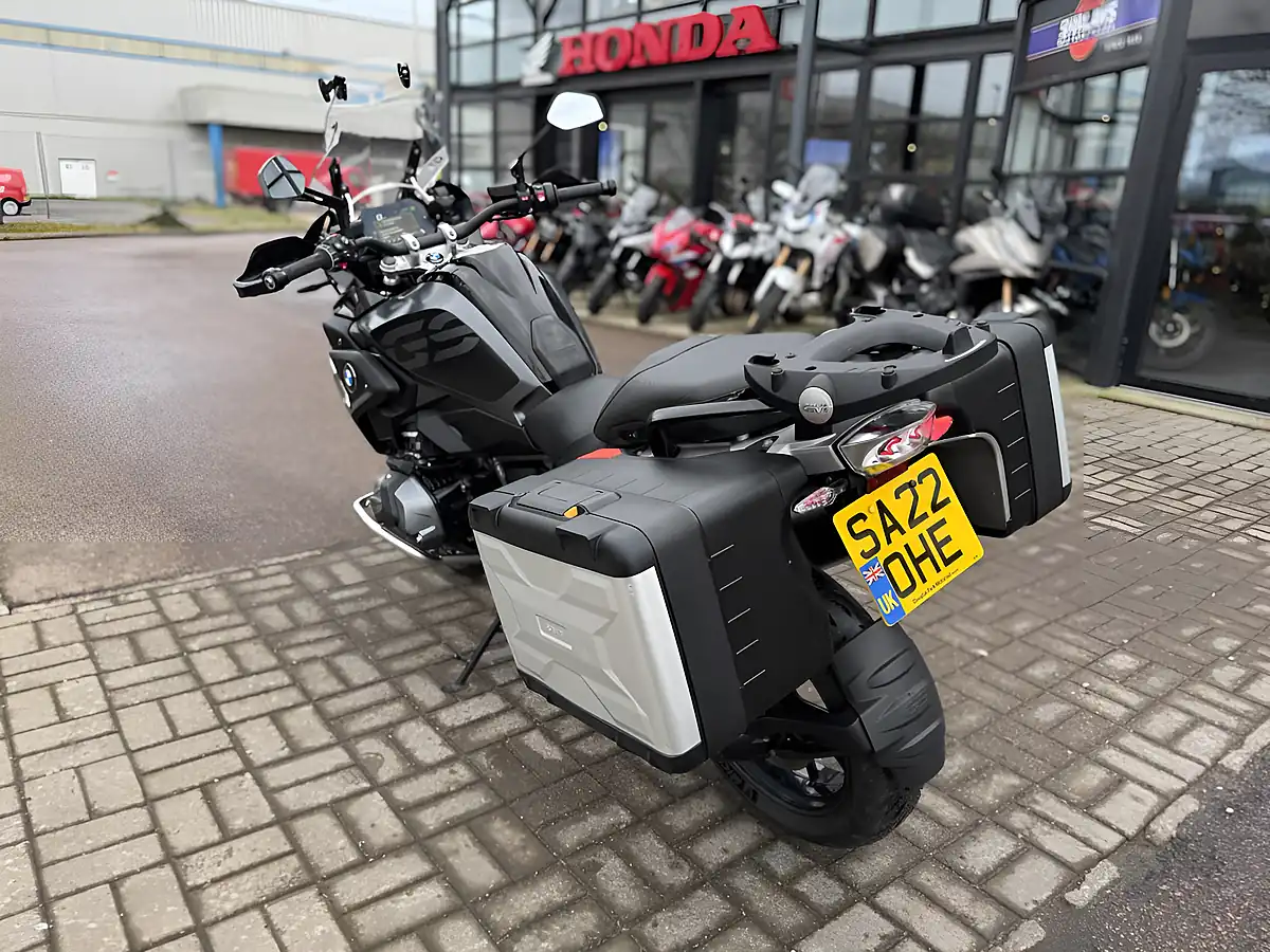 Used 2022 BMW R 1250 Gs Te Triple Black Edition Black - Interior and Exterior details 7