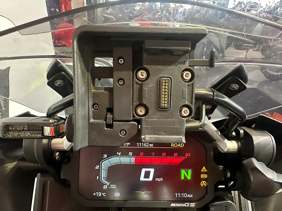 Used 2022 BMW R 1250 Gs Triple Black Black - Interior and Exterior details 13