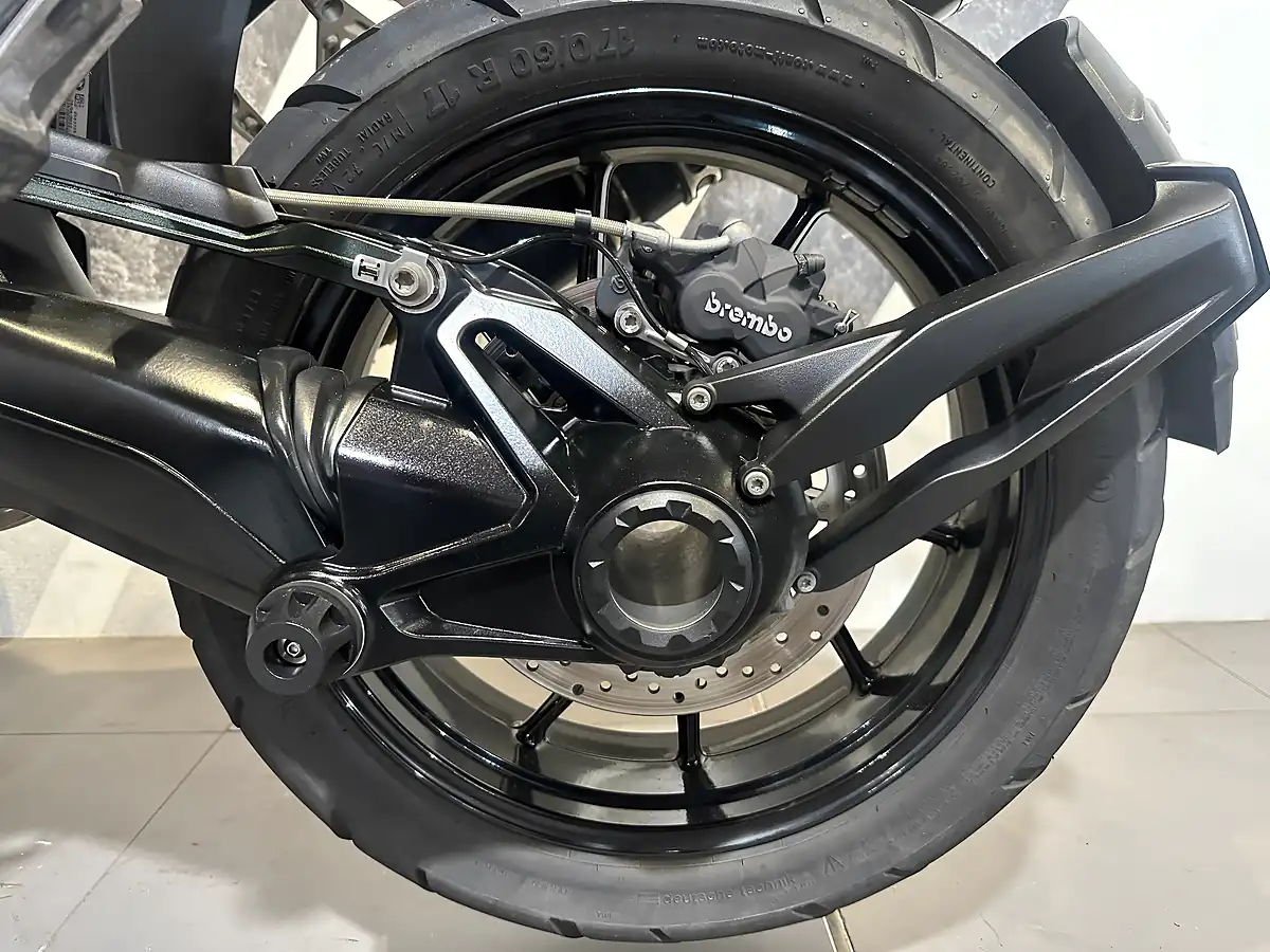 Used 2022 BMW R 1250 Gs Triple Black Black - Interior and Exterior details 14