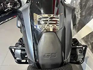 Used 2022 BMW R 1250 Gs Triple Black Black - Interior and Exterior details 16